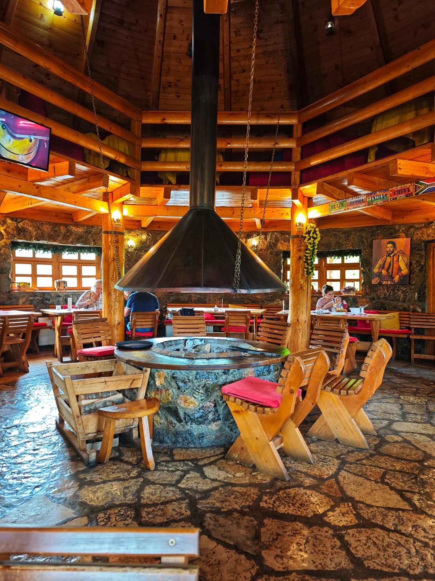 Kozak Apartments & Restaurant Mojkovac Buitenkant foto