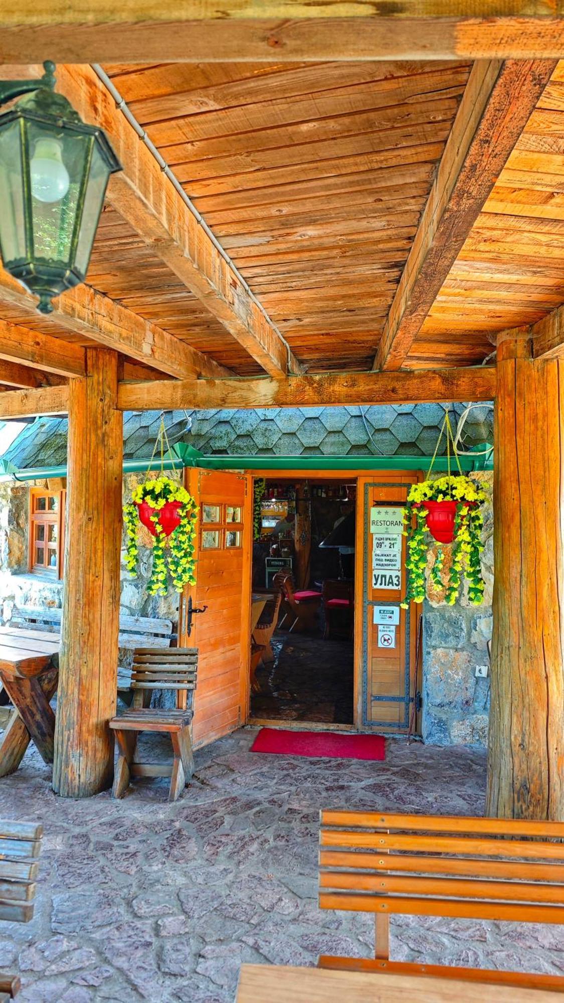 Kozak Apartments & Restaurant Mojkovac Buitenkant foto