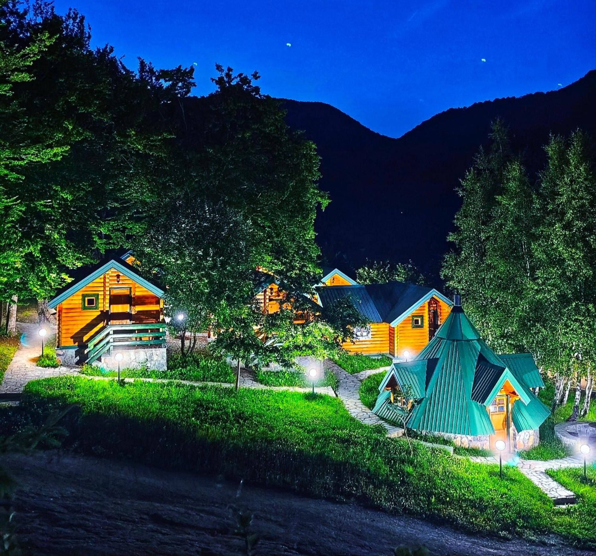 Kozak Apartments & Restaurant Mojkovac Buitenkant foto